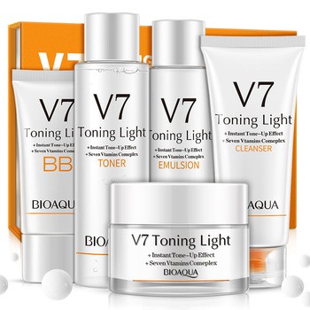 Set dưỡng da V7 Beauty 5 in 1 - hàng bao đẹp