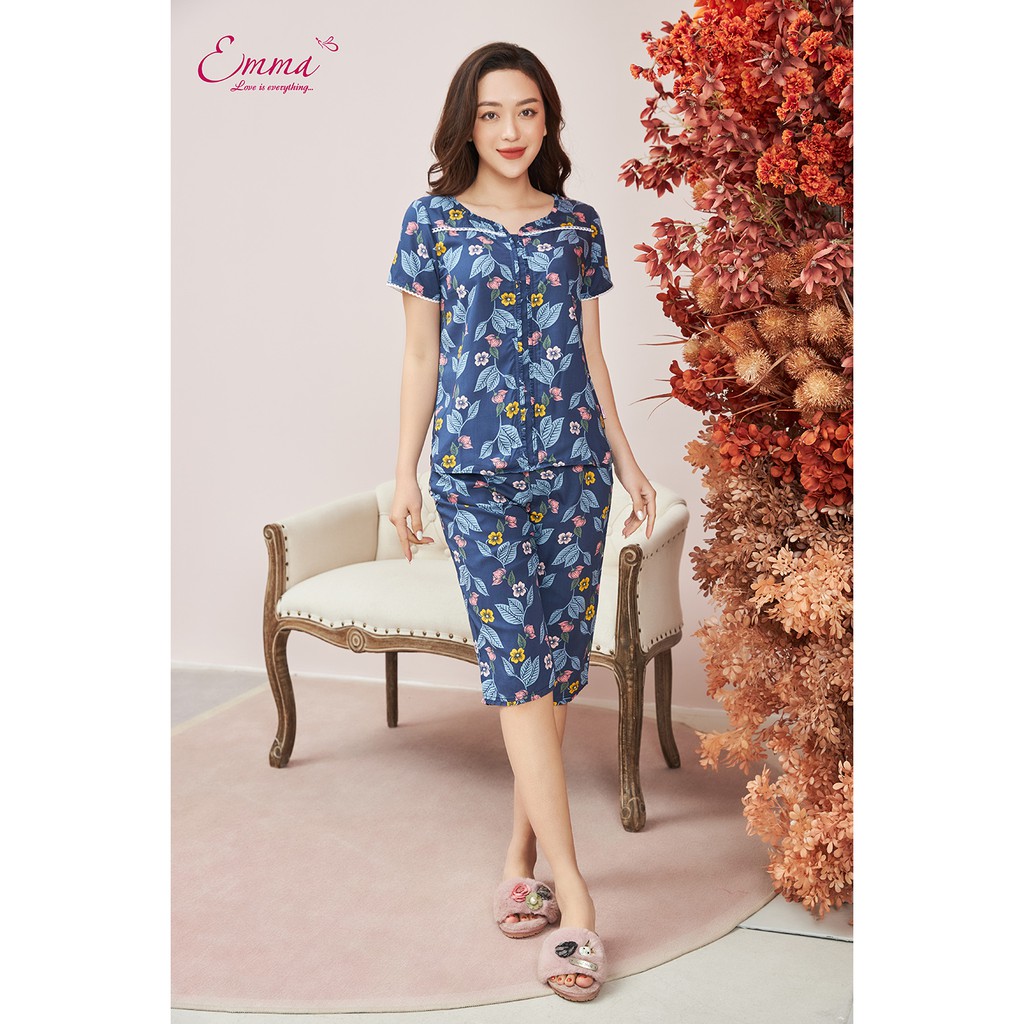 Bộ Mặc Nhà EMMA Áo Ngắn Tay, Quần Lửng EHLK.21.001.121