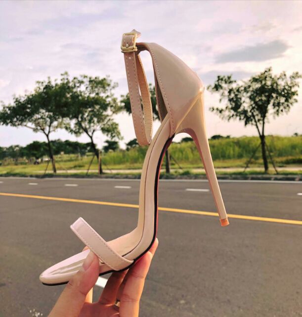 4  màu sandanl quai mảnh sang chảnh đế đỏ Calla 11-12p(hình thật) | BigBuy360 - bigbuy360.vn