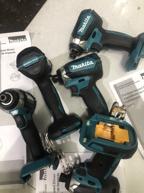 Máy vặn vít makita xdt 13