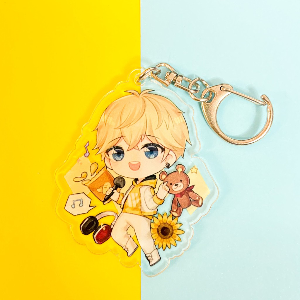 ( Mica trong acrylic ) Móc khóa TÌNH YÊU VÀ NHÀ SẢN XUẤT VER ĐỒ VẬT quà tặng xinh xắn dễ thương in hình anime chibi