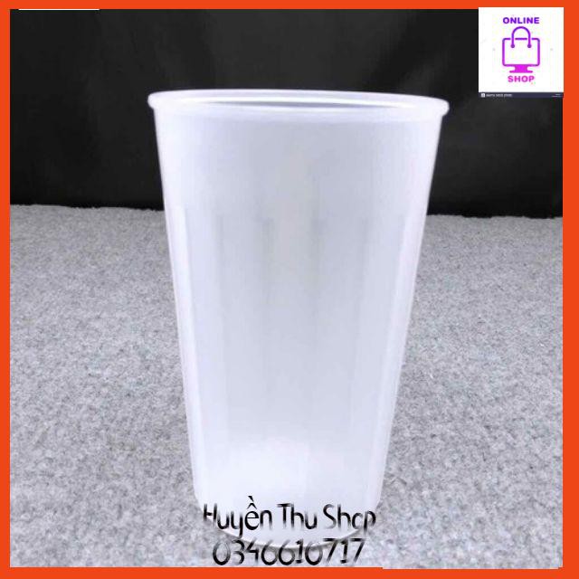 5 chiếc cốc nhựa Việt Nhật
