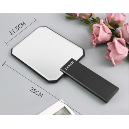 Gương soi cầm tay