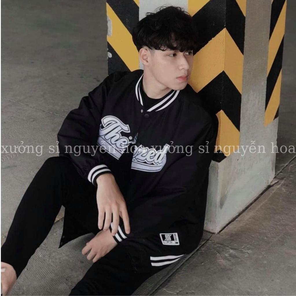 Áo bomber  áo khoác gió 2 lớp in chữ THEZED form dáng rộng unisex nam nữ mặc được màu đen basix phong cách hàng quốc