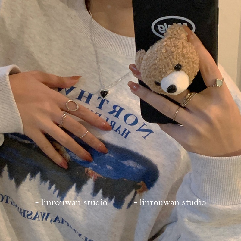 Vòng cổ màu đen theo phong cách retro Hàn Quốc