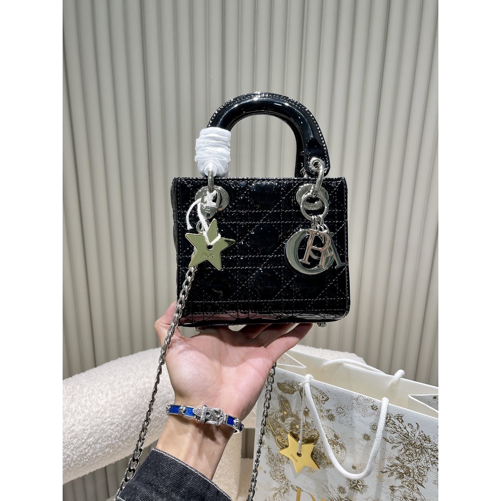 Túi Xách Di.or La.dy Da Bóng Tag Bạc Size 17cm Màu Đen