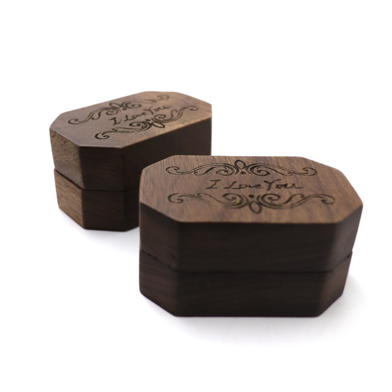 Hộp Đựng Nhẫn Bằng Gỗ Óc Chó Màu Đen In Chữ I Love You Độc Đáo
