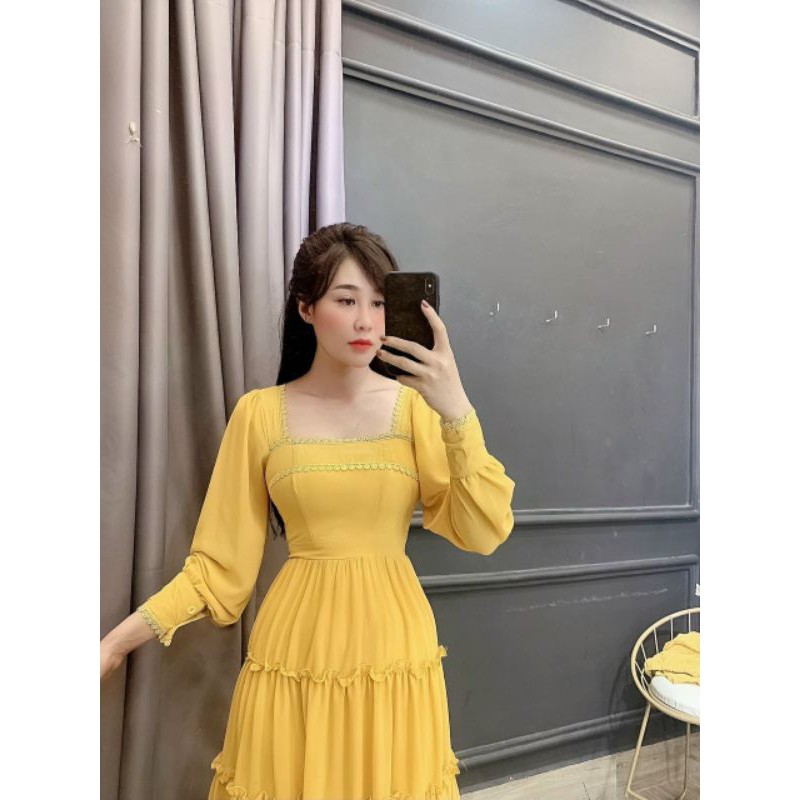 Đầm xòe phối ren tay dài cổ vuông thanh lịch