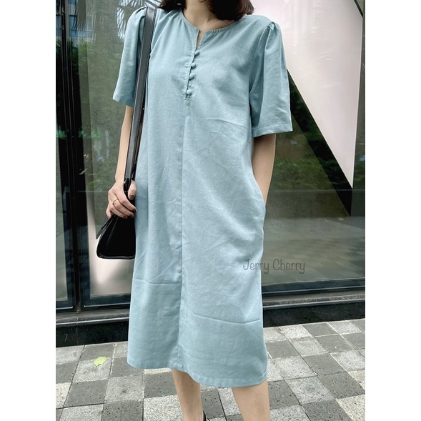 Đầm suông linen tay ngắn gài nút trước ngực