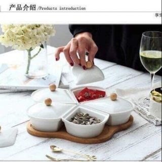 Khay mứt sứ 5 ngăn hình cánh hoa độc đáo

HÀNG KM GLUCENA
Giá chỉ 180k