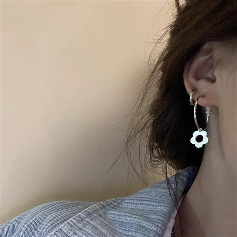 Khuyên Tai Kim Loại Hình Bông Hoa Xinh Xắn Dành Cho Nữ 191192Bông Tai Mạ Bạc 925 Thiết Kế Đơn Giản Phong Cách Hàn Quốc