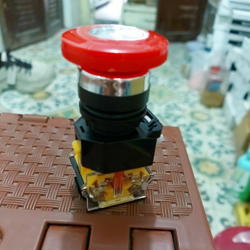 Nút dừng khẩn cấp STOP BUTTON phi 22 LA38