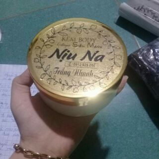 Tem nhãn logo dán kèm sản phẩm