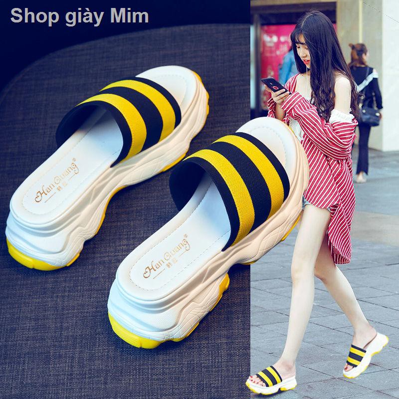 ♕✲Dép đi trong nhà nữ mùa hè 2021 mới hoang dã đế dày bánh xốp lưới người nổi tiếng giày thủy triều đi biển dép mềm và d