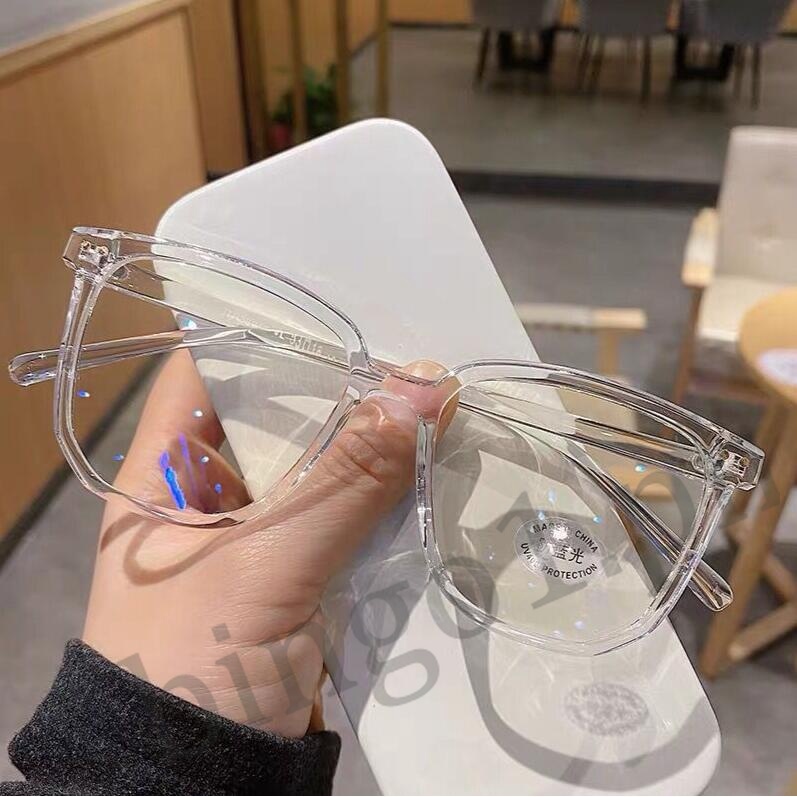 Gọng Kính Lớn Chống Ánh Sáng Xanh Cho Cả Nam Và Nữ