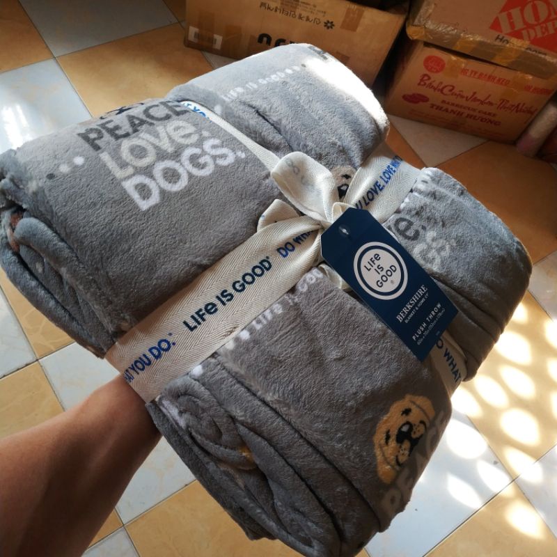 Chăn, mền.. BERK SHIRE.. USA..