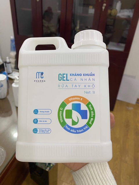 GEL RỬA TAY KHÔ LOẠI CAN 1 LÍT DIỆT VI KHUẨN KÝ SINH TRÙNG KHÔ NHANH 3S
