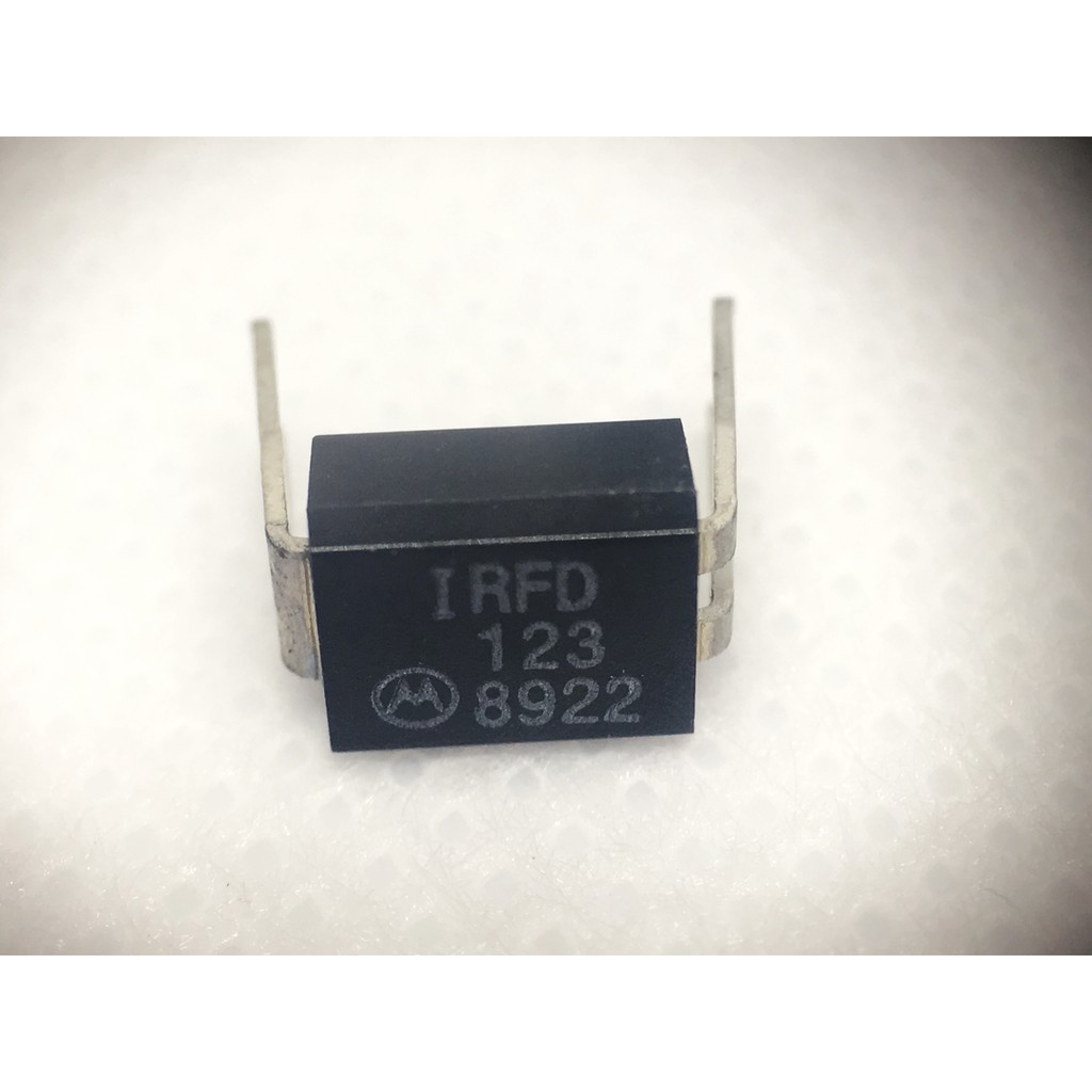 Bộ 1c x IRFD123 Transistor MosFet công suất kênh N Điện áp và dòng điện ...