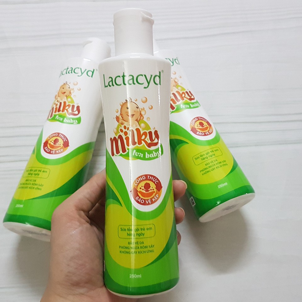 Sữa Tắm Em Bé Lactacyd - Sữa Tắm Gội Toàn Thân Cho Trẻ Em - Dịu Nhẹ, Mềm Mại - 250ml