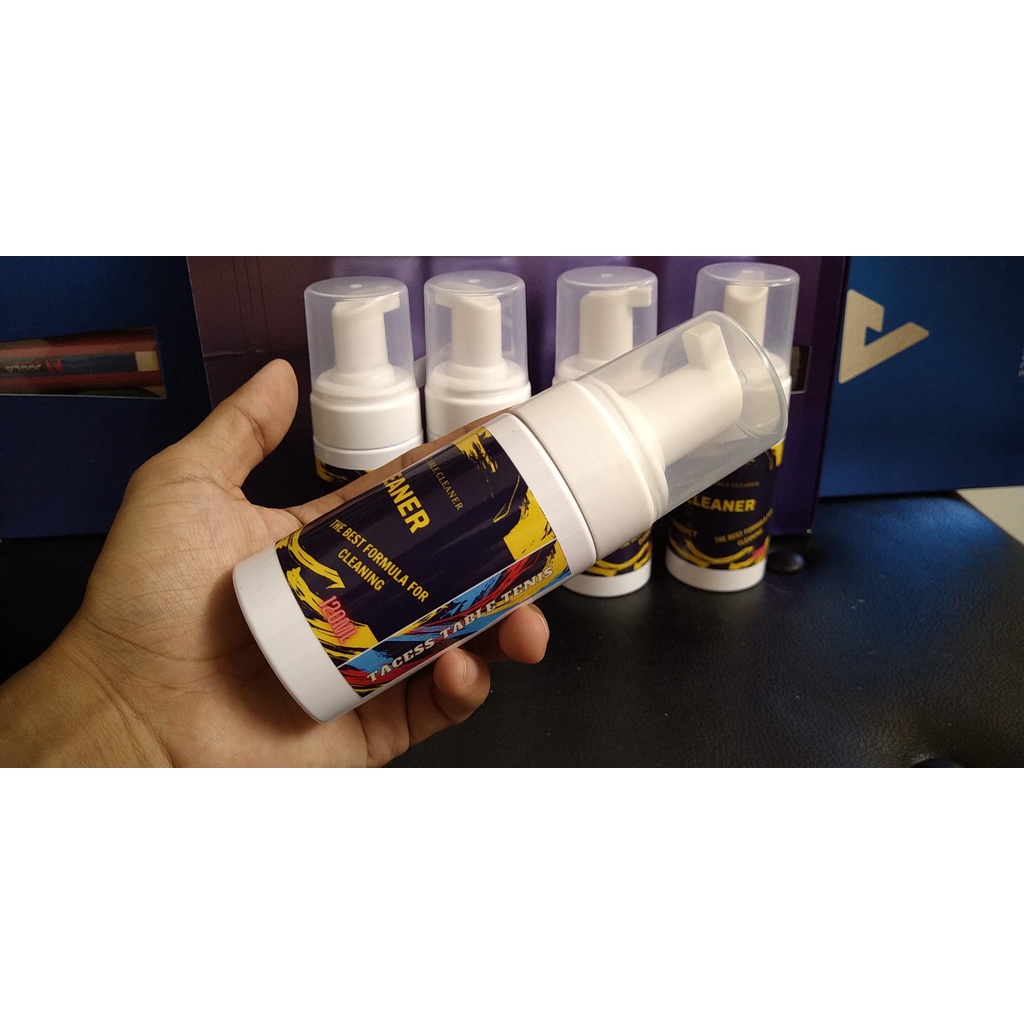 Chai xịt bọt bảo vệ và phục hồi mặt vợt Tace clearner