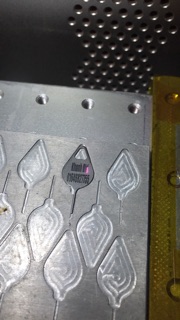 chọt sim khắc tên và sdt quý khách