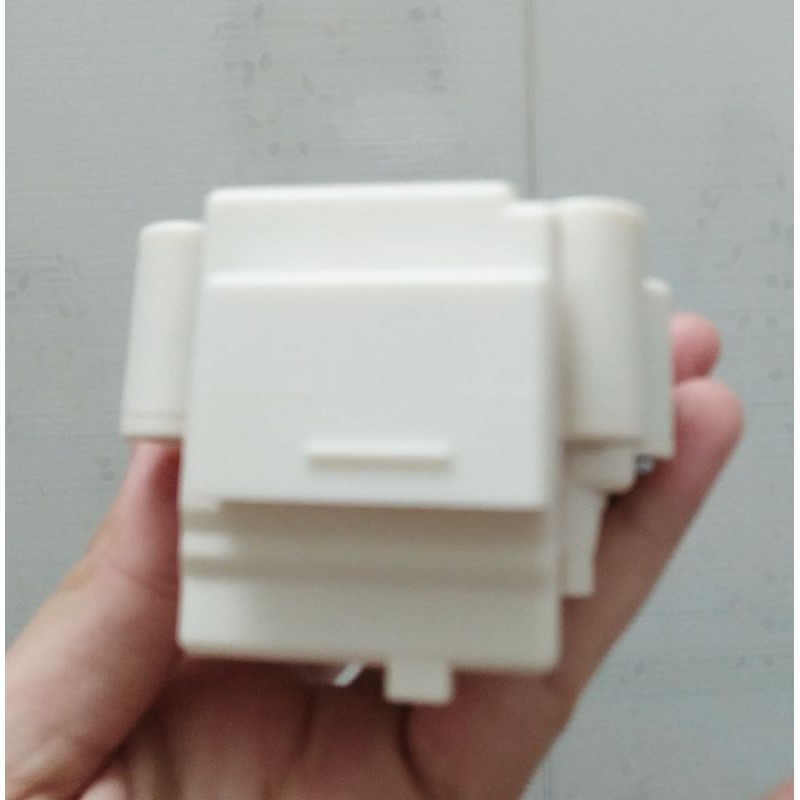 van xả máy giặt LG ba ngã