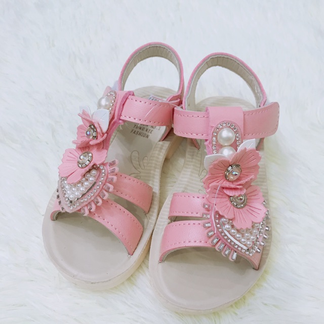 Sandal