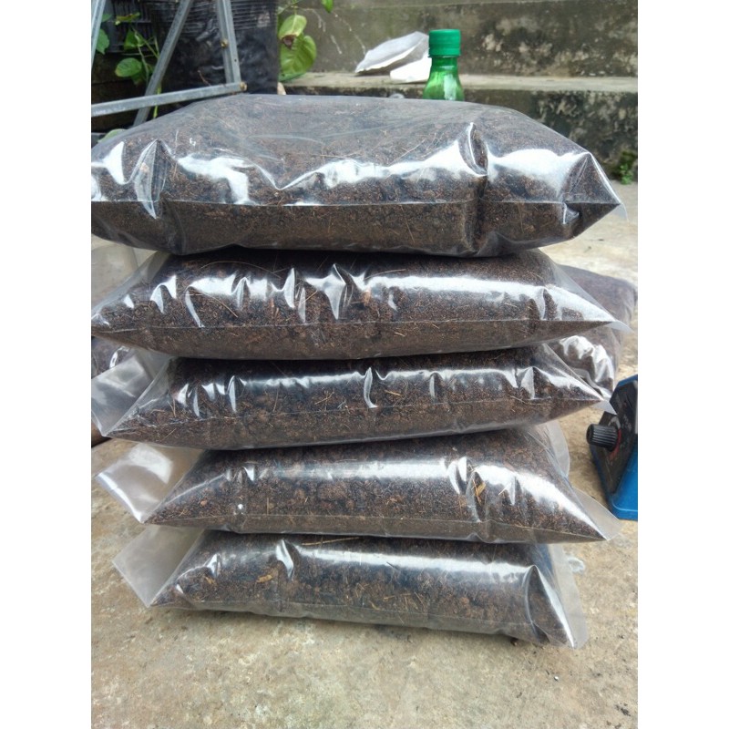 Đất dinh dưỡng 1kg tốt cho mọi loại cây trồng