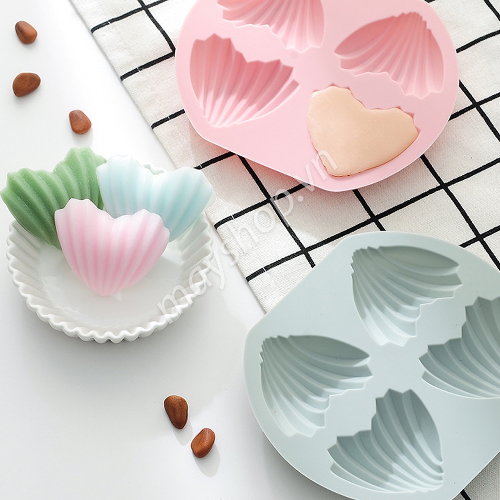 Khuôn silicone 4 Madeleine hình tim