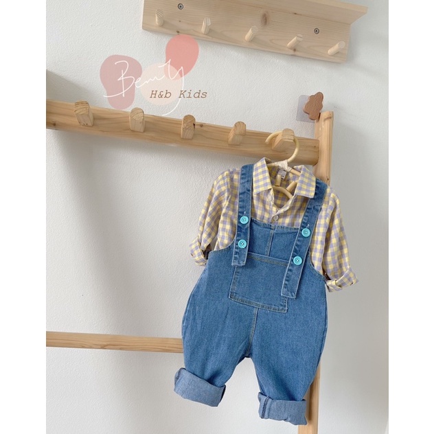 Yếm bò kèm áo kẻ sơ mi cho bé