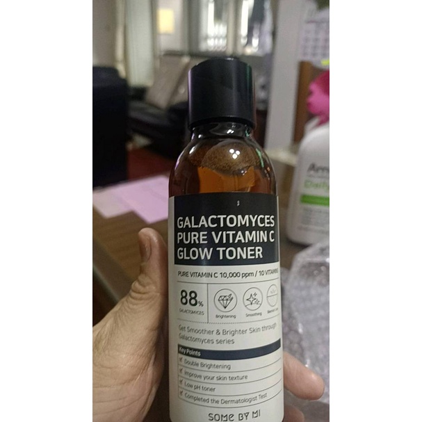 Toner dưỡng trắng cung cấp vitamin C cho da Some By Mi Galactomyces Pure Vitamin C Glow Toner 200ml