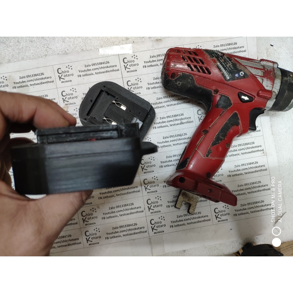 NEW! Đế chuyển pin máy khoan, vit Ozito PXBP 18-21V sang dùng hộp pin cài Makita bản FULL
