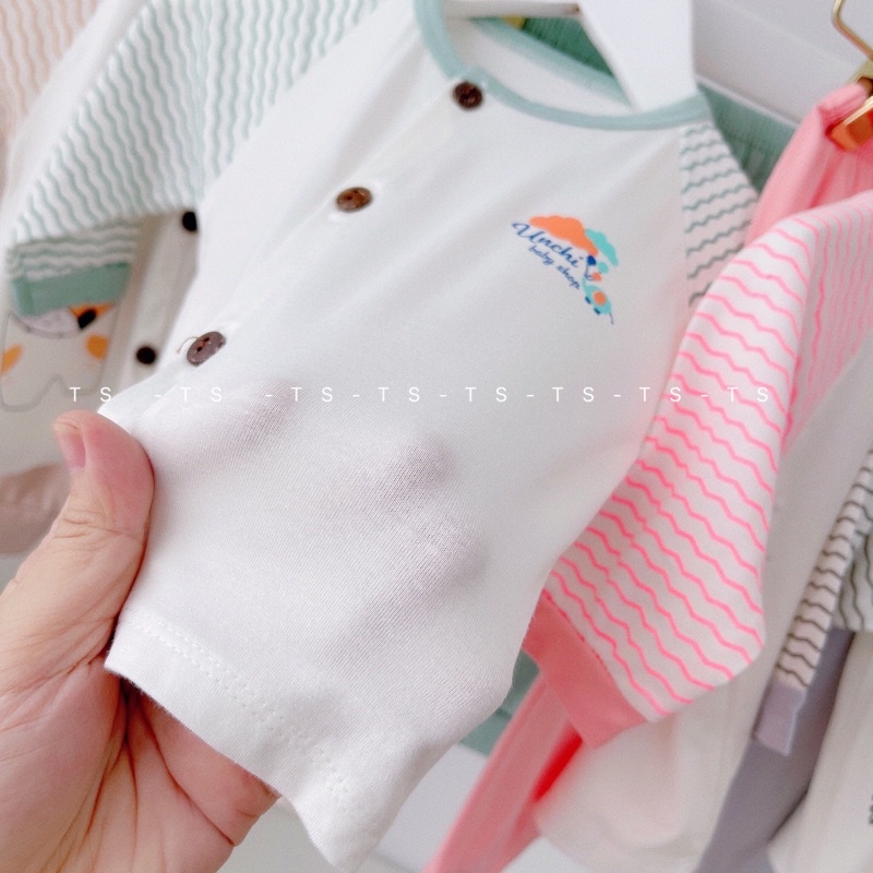 BỘ DÀI TAY UNCHI ÁO CÚC GIỮA TRẮNG PHỐI MÀU CHO BÉ TRAI BÉ GÁI