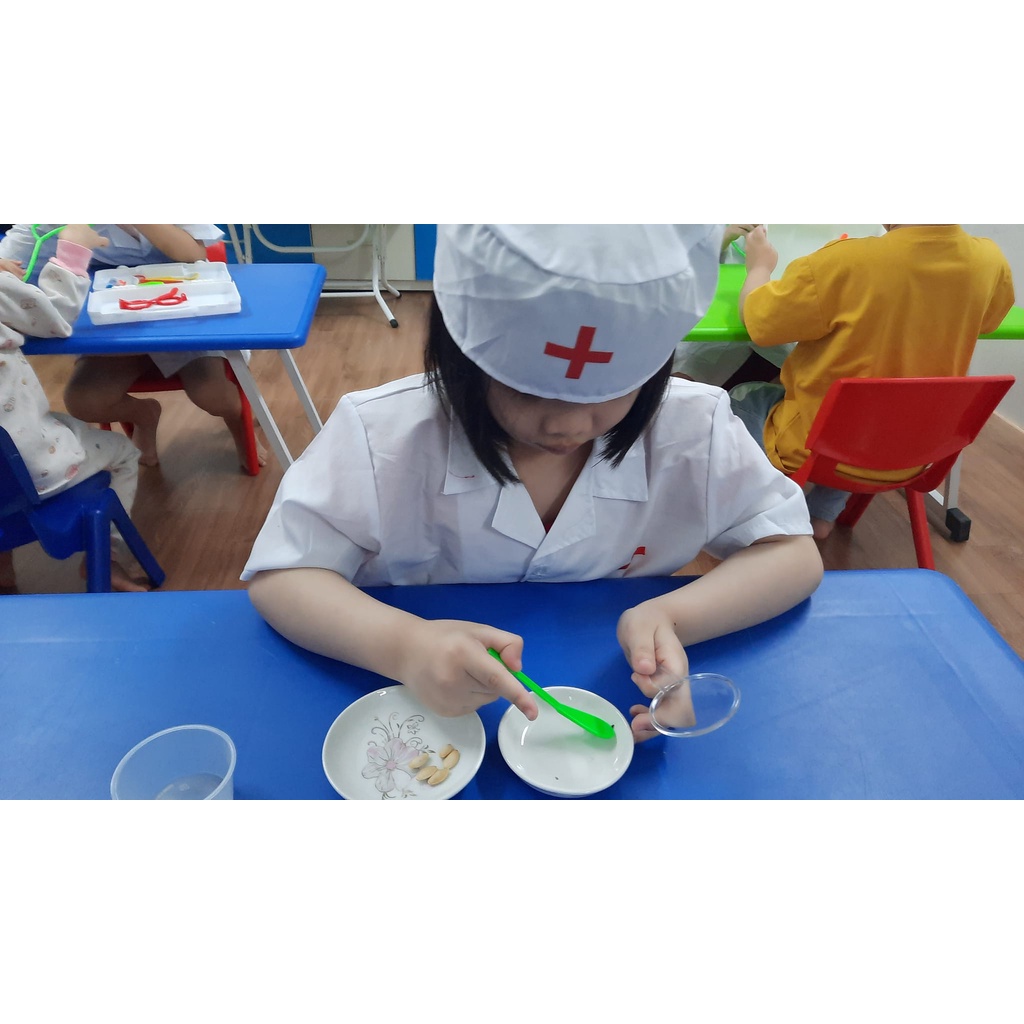 Áo Bác Sĩ Cho Bé Tập Làm Bác Sĩ Form Đẹp Chất Vải Tốt