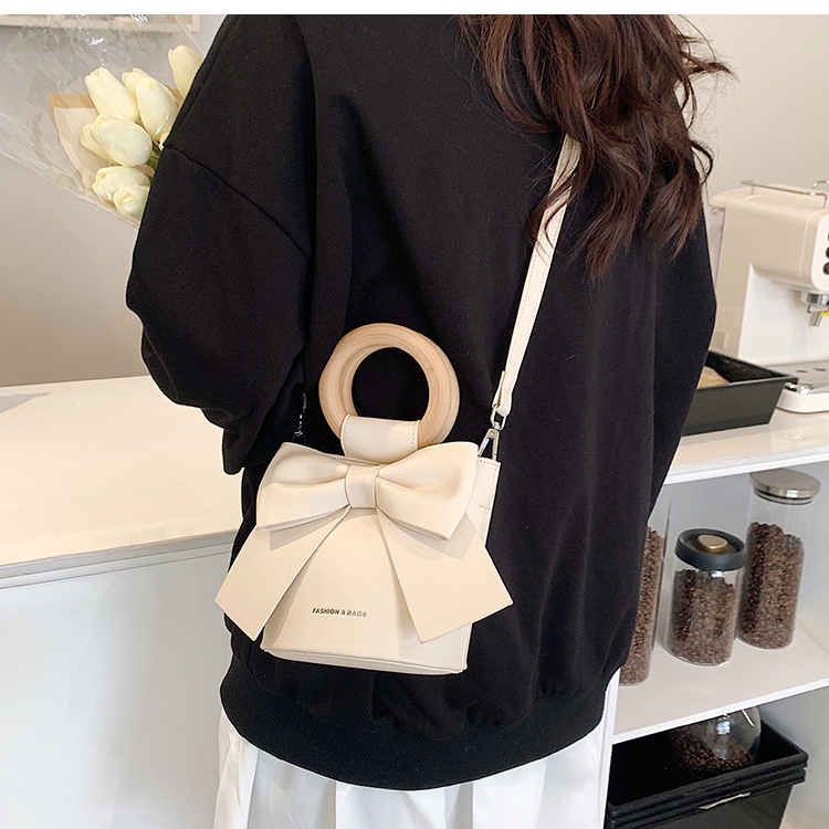 Túi Đeo Chéo Đính Nơ Thời Trang Nữ Tính