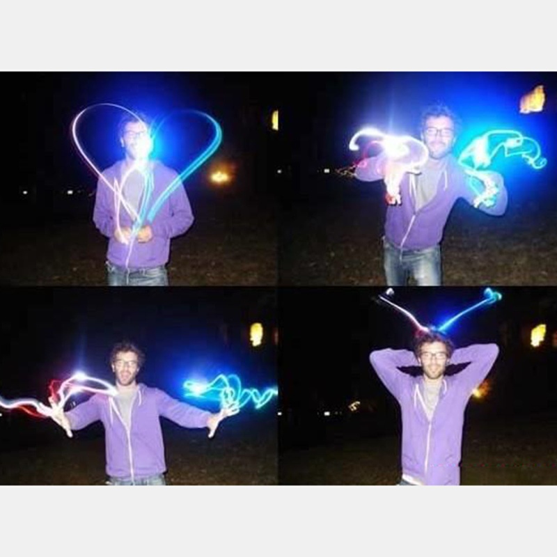 Đồ Chơi Đèn LED BB Đeo Ngón Tay Dài Có Thể Thay Thế Dùng Pin Cho Trẻ Em