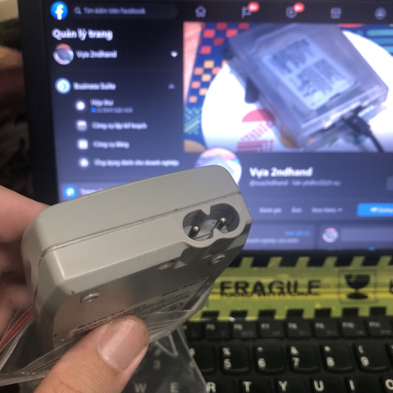 [vua2ndhand] bộ sạc pin sony BCG-34HlD | BigBuy360 - bigbuy360.vn