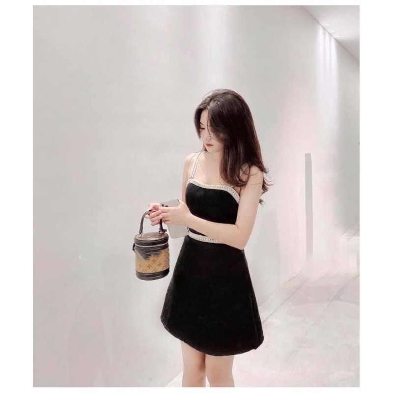 Đầm Nữ Đen Pha Ren Viền Cườm