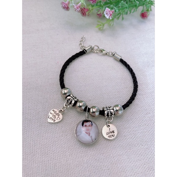 Vòng tay in hình theo yêu cầu