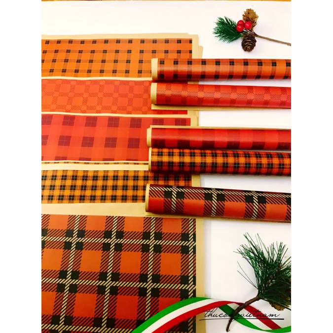 Giấy gói quà kraft Nhật A3 tông đỏ