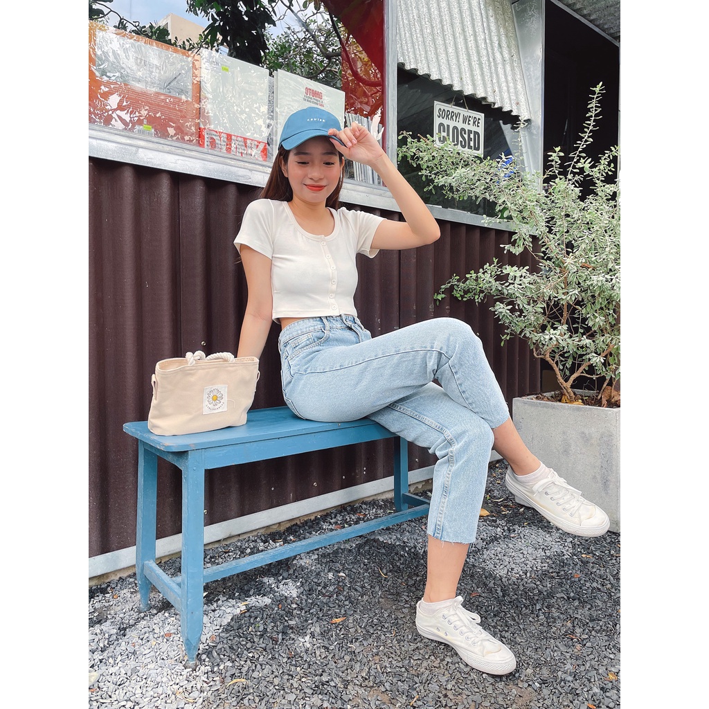 Quần Jeans Nữ Lưng Cao From Dáng Baggy Màu Xanh Wash Kiểu Cắt Gấu Quần LDRB-CL102