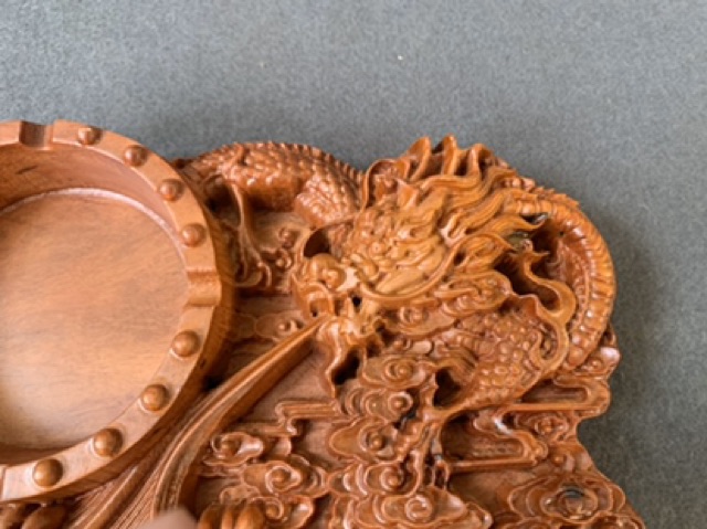 Gạt Tàn Rồng Gỗ Nguyên Khối Dễ Vệ Sinh