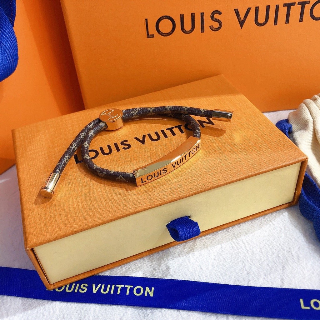 LOUIS VUITTON Vòng Đeo Tay Bằng Thép Titan Họa Tiết LV Sang Trọng Dành Cho Nam Nữ