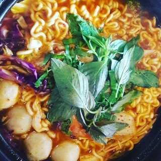 Mì cay Yeul 120g