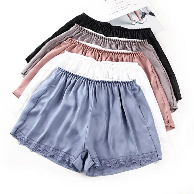 Quần đùi lụa satin nữ