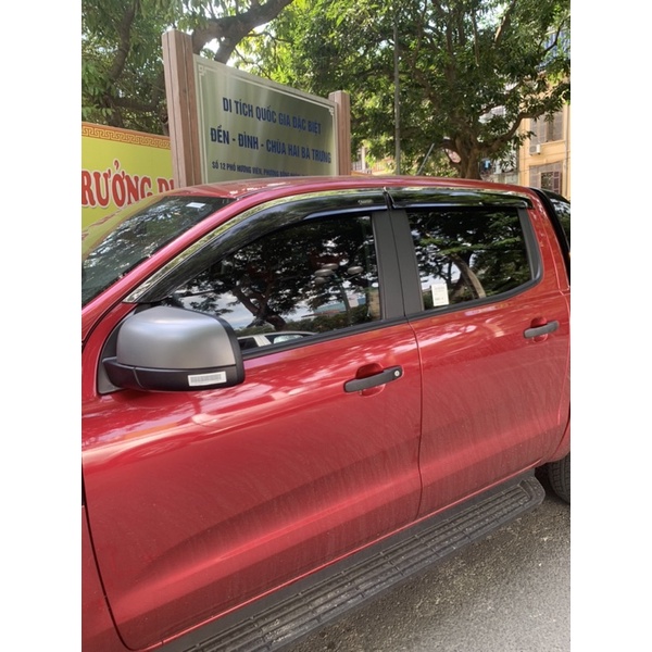 Vè che mưa xe Ford Ranger 2014 - 2022, 2023 chỉ inox cao cấp