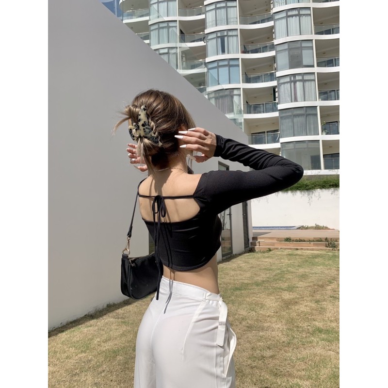 Áo BETTY TOP Croptop tay dài