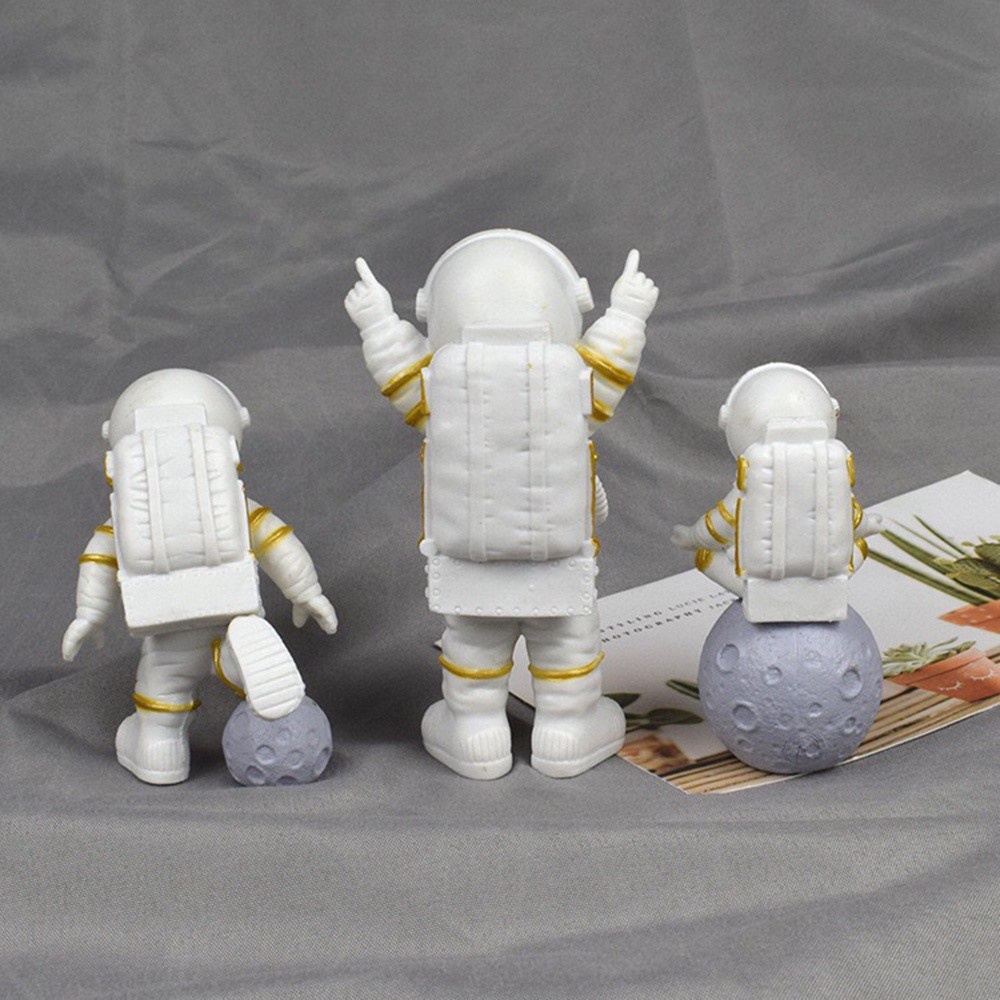 Bộ 3 Tượng Phi Hành Gia Bằng Nhựa Resin Để Bàn Trang Trí Thời Trang