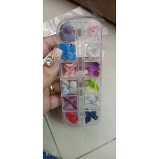 hoa lụa khô ẩn gel