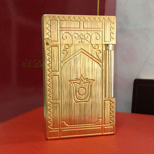Bật lửa Dupont hoa văn D106